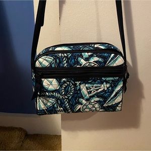 Vera Bradley cross body in Shore Enough